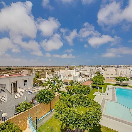 Pensjonat Elegant With Jacuzzi Loi Charls In Torrevieja