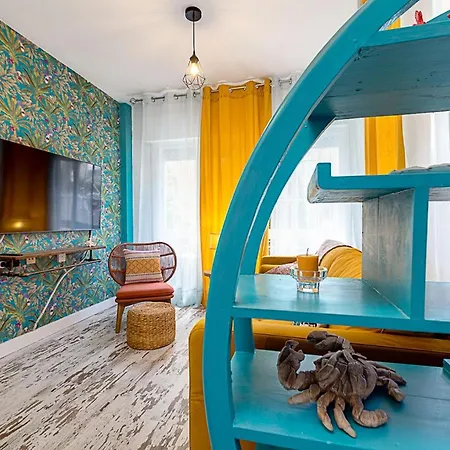 Elegant With Jacuzzi Loi Charls In 3*